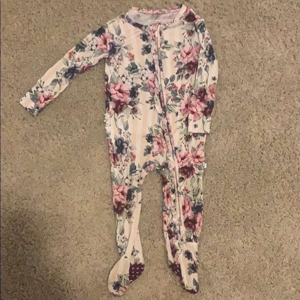 Posh Peanut Discontinued “melina” footie